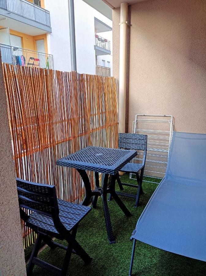 Ravissant Appartement T2 Proche Autoroute Et Centre-Ville Villefranche-sur-Saone Exterior photo