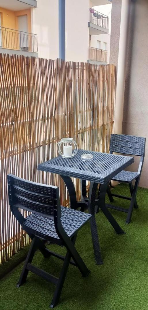 Ravissant Appartement T2 Proche Autoroute Et Centre-Ville Villefranche-sur-Saone Exterior photo