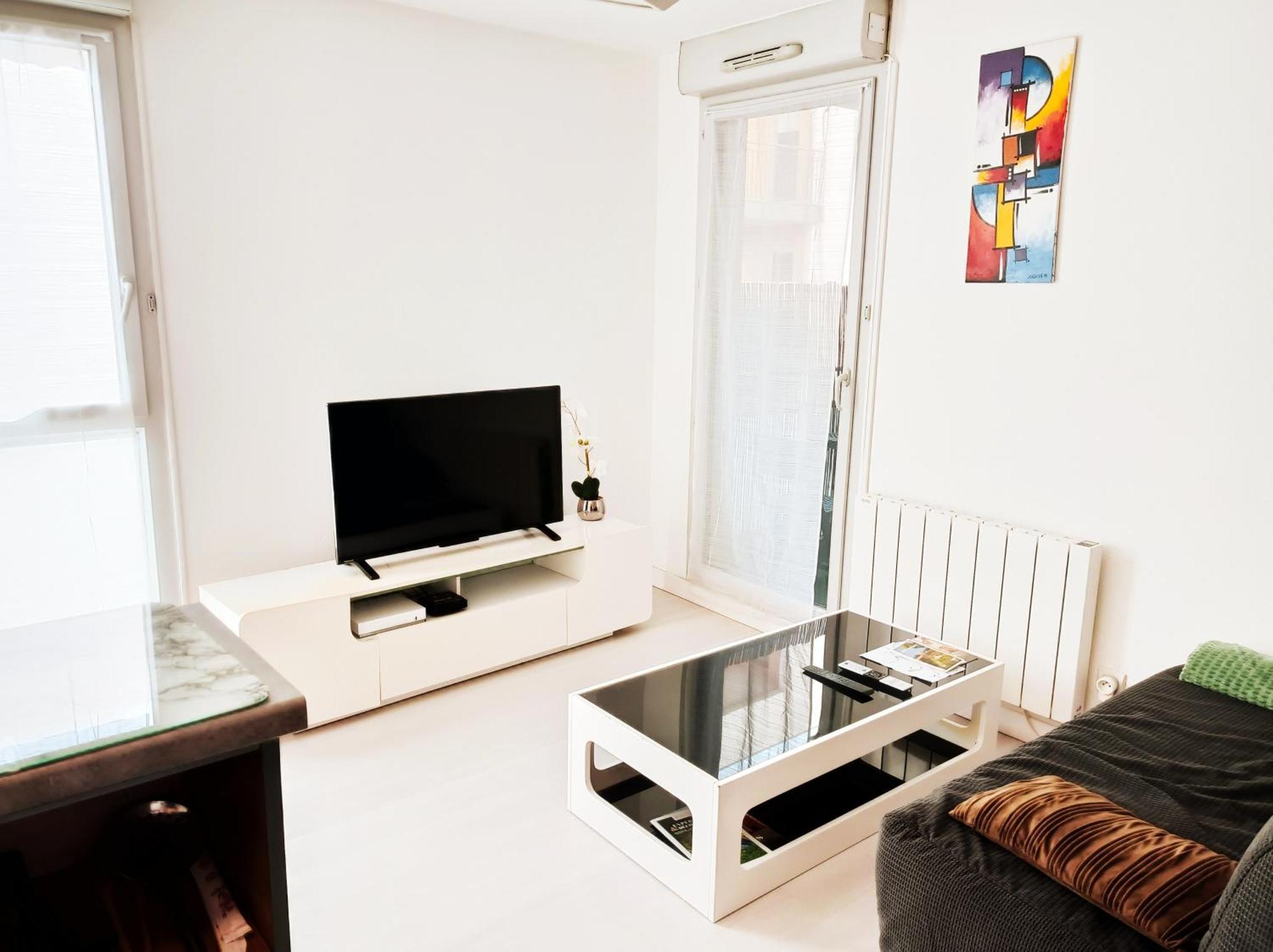 Ravissant Appartement T2 Proche Autoroute Et Centre-Ville Villefranche-sur-Saone Exterior photo